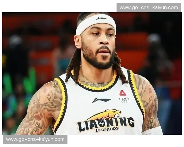 莫兰德21篮板5盖帽,内线屏障守护辽宁胜局。 莫兰德21篮板5盖帽,内线屏障守护辽宁胜局。